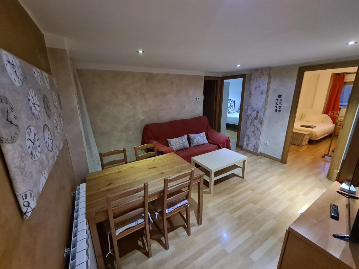 Ferienwohnung Dos Torres Galadriel- Parking Privado Gratis Saragossa Exterior foto