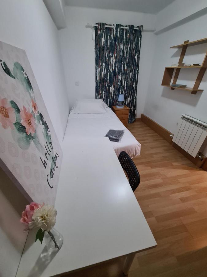 Ferienwohnung Dos Torres Galadriel- Parking Privado Gratis Saragossa Exterior foto
