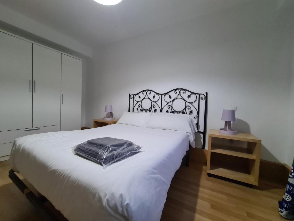 Ferienwohnung Dos Torres Galadriel- Parking Privado Gratis Saragossa Exterior foto