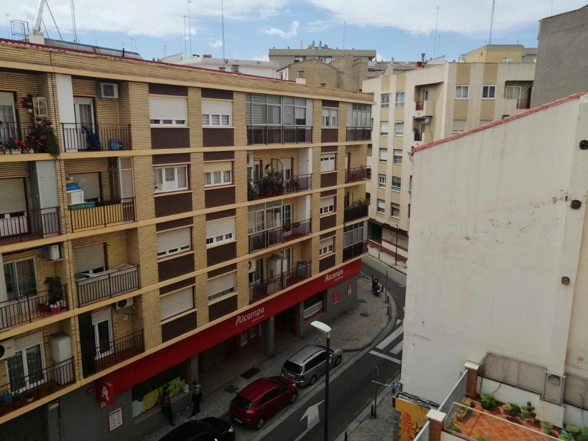 Ferienwohnung Dos Torres Galadriel- Parking Privado Gratis Saragossa Exterior foto
